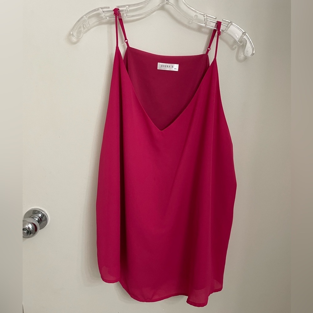 Sleeveless deep pink v-neck